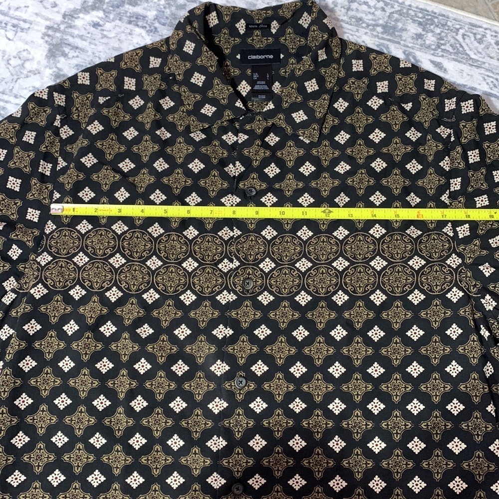 Vtg. Claiborne 100% Silk Black and Gold Geometric Button-Up Shirt - Picture 7 of 9
